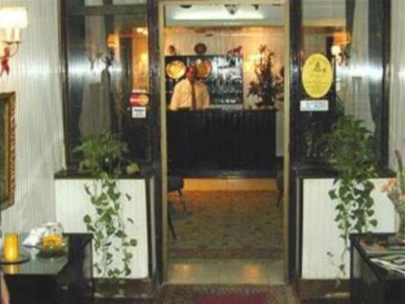 Longchamps L Zamalek L Boutique Hotel With Breakfast Giza Eksteriør billede